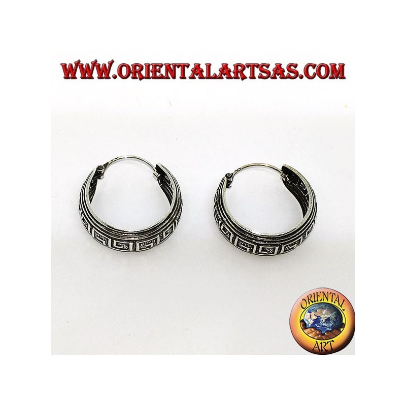 Orecchini in argento a cerchio largo bombato cesellato da 20 mm (1)