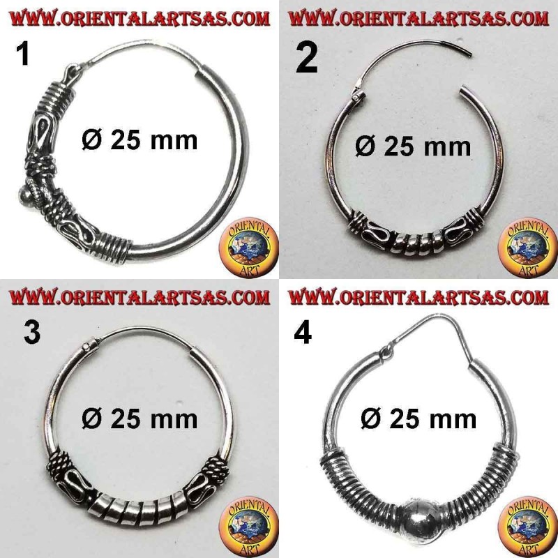 Orecchino in argento 925‰, cerchio lavorato, 25 mm di diametro (2)