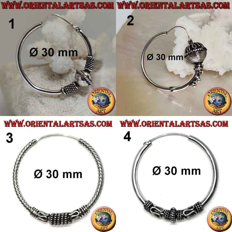 Ohrring aus 925 ‰ Silber, bearbeiteter Kreis, 30 mm Durchmesser (2)