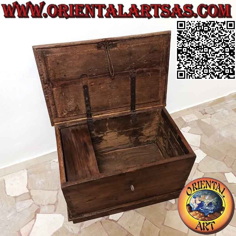 Cofre antiguo tradicional con cerradura precintable de madera de teca de 75 cm