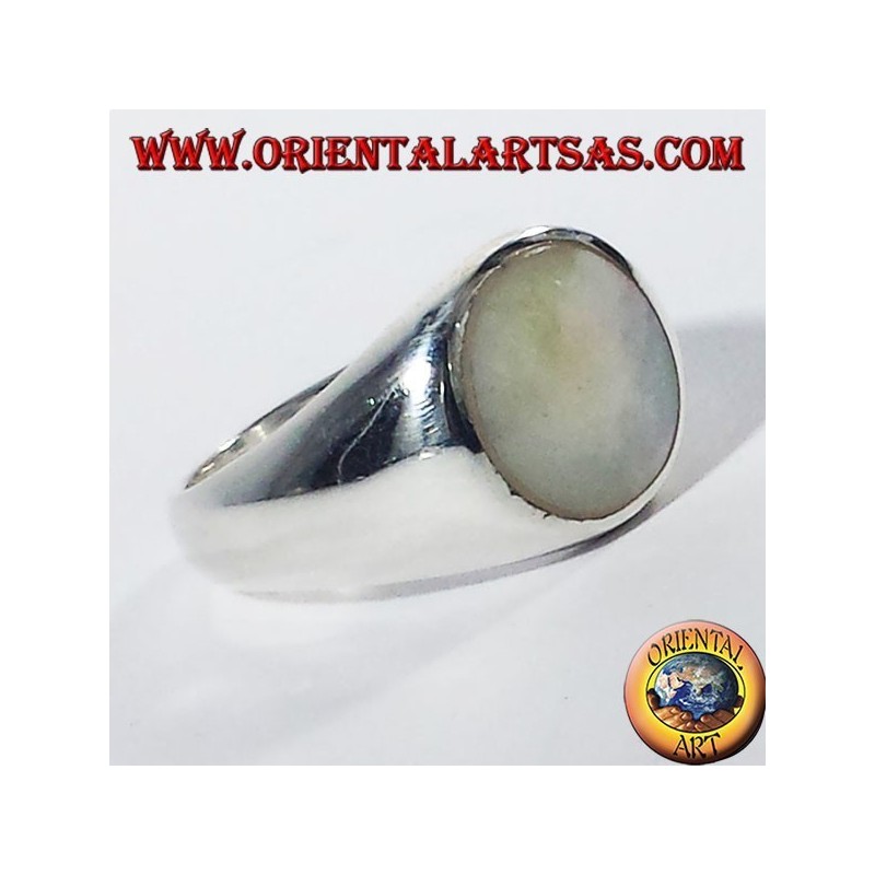Anello d'argento con madreperla tonda