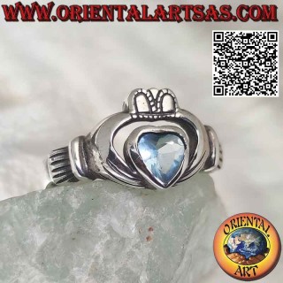 Anello in argento Claddagh Irlandese (Amore lealtà ed amicizia) bombato con cuore di topazio blu (1)