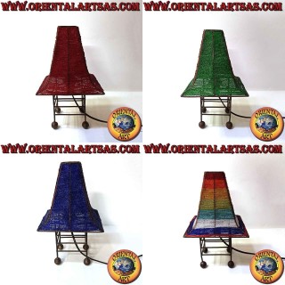 Lampada da tavolo etnica, "capanna" di perline infilate a mano su fili di rame e struttura in metallo da 30 cm