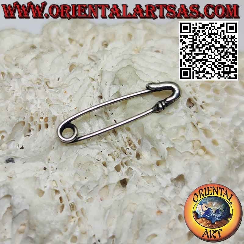 Boucle d'oreille en argent "spéciale", l'épingle à nourrice