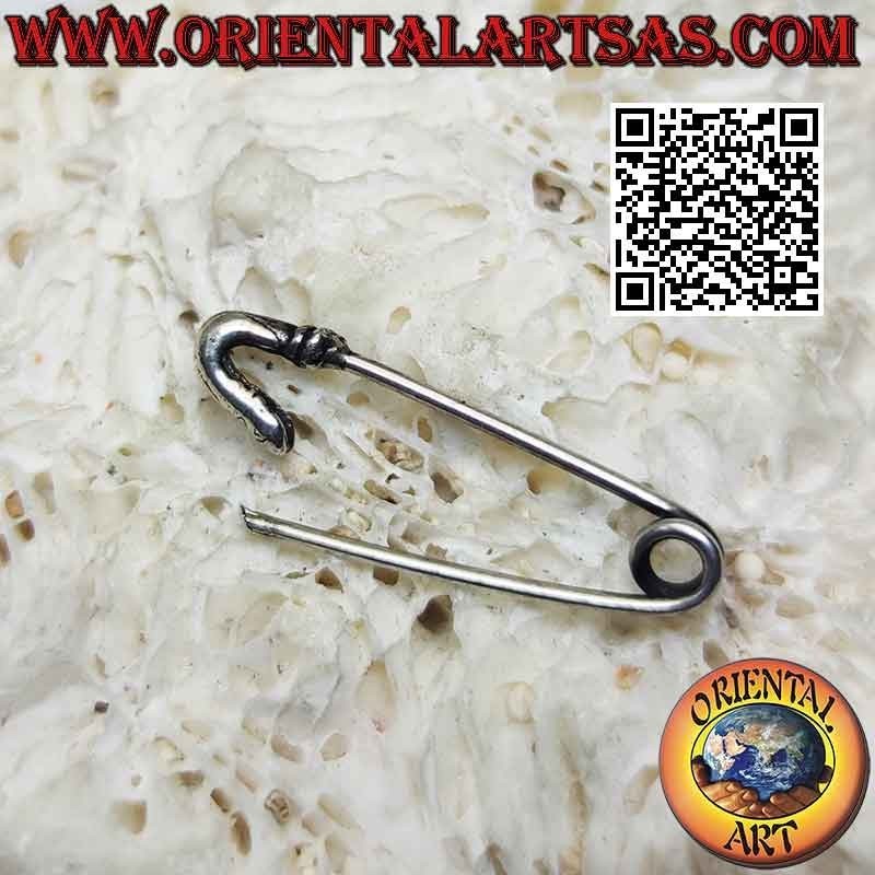 Boucle d'oreille en argent "spéciale", l'épingle à nourrice