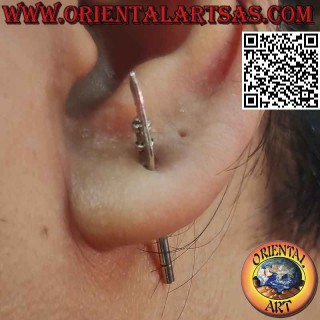 Boucle d'oreille en argent "spéciale", la hache