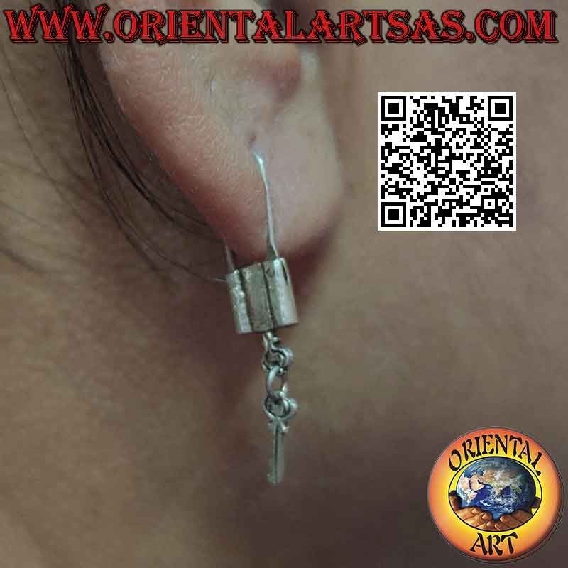"Special" silver earring, the padlock with the key