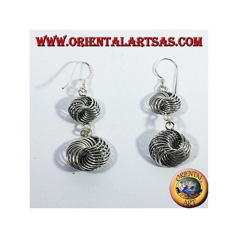 silver earring, two rings node