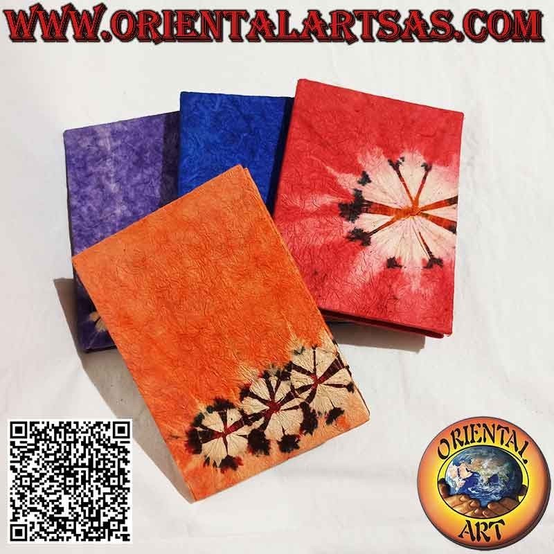Notizbuch mit farbigem Hardcover und weißen und farbigen Seiten, aus nepalesischem Reispapier (21 x 15)