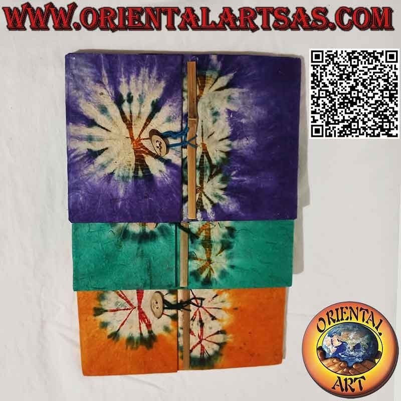 Notebook horizontal notebook with central closure and button binding, in Nepalese rice paper (15.5 x 22)