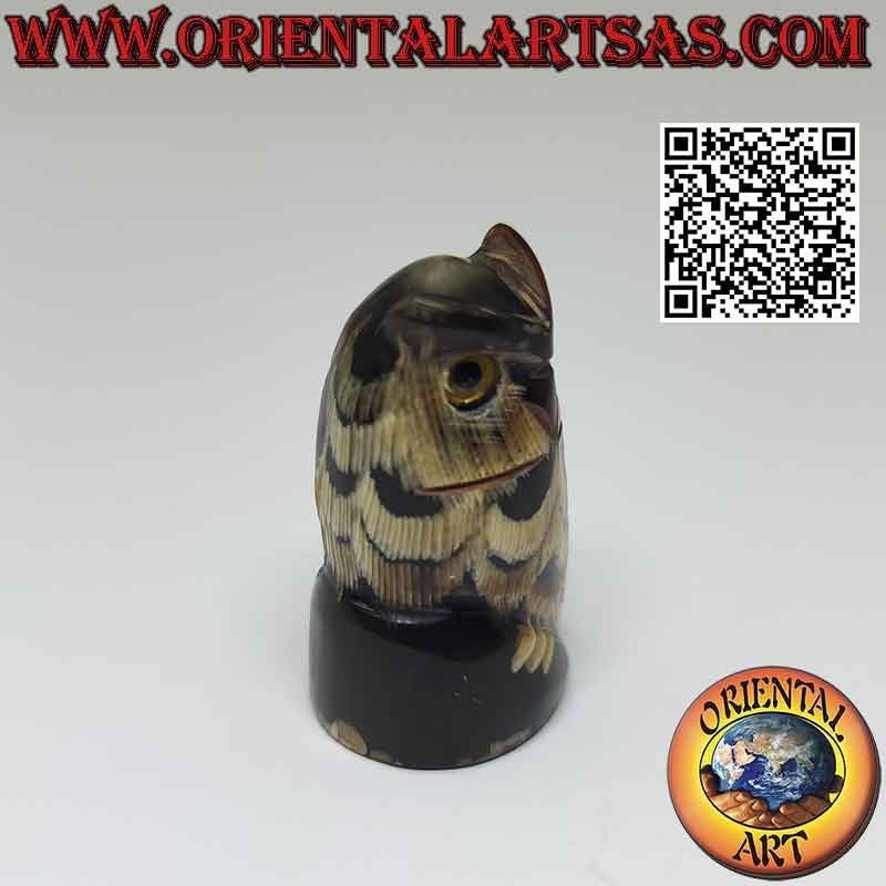 Escultura de búho de cuerno de búfalo tallada a mano