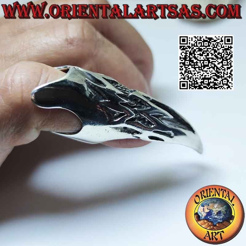 Silver claw nail cover ring with bas-relief and perforated decoration (adjustable)