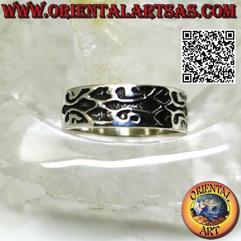 Silver ring with worked band, complex Maori engraved decoration