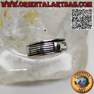 Anello in argento a fascia antistress con linee orizzontali con giunture verticali