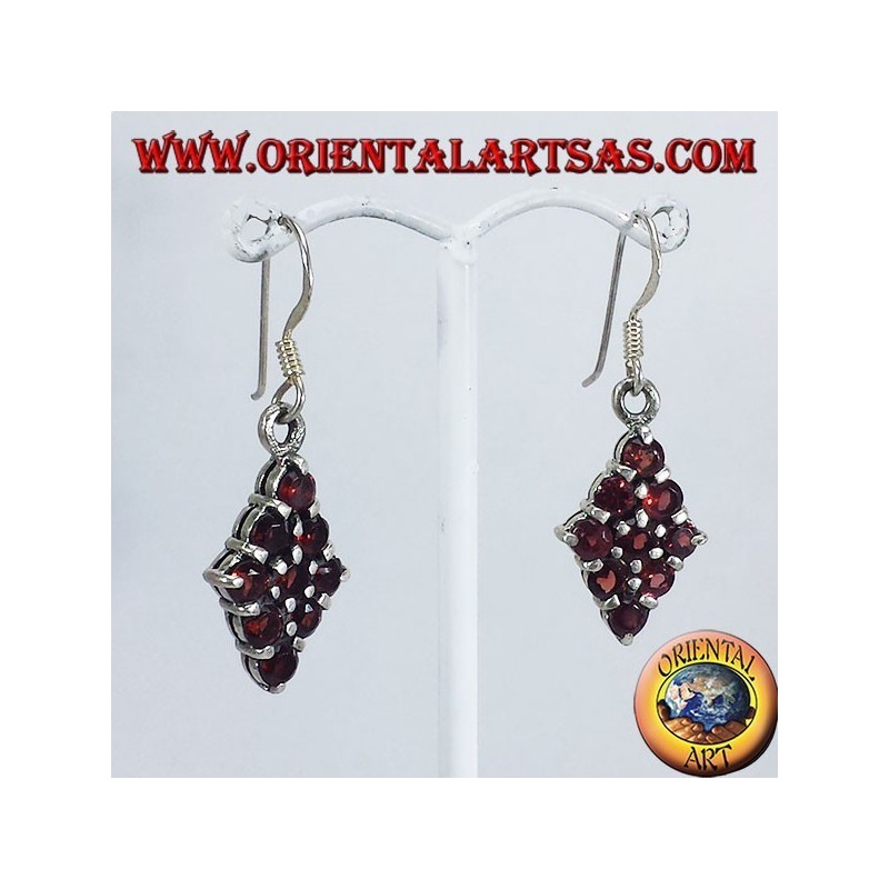 Pendientes de plata diamante con nueve rondas granates