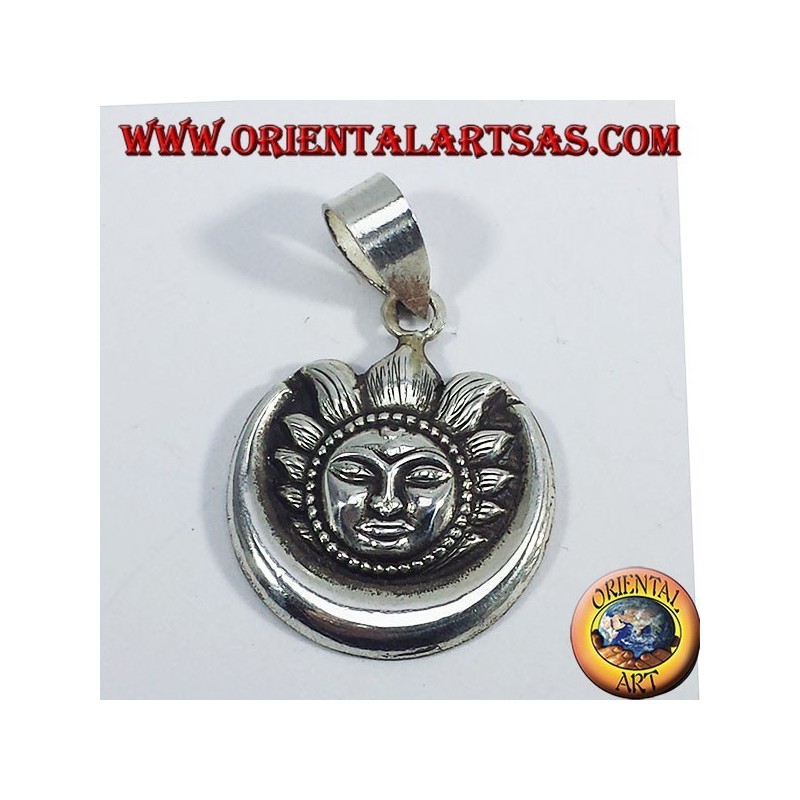 Pendentif en argent, le soleil la lune népalaise