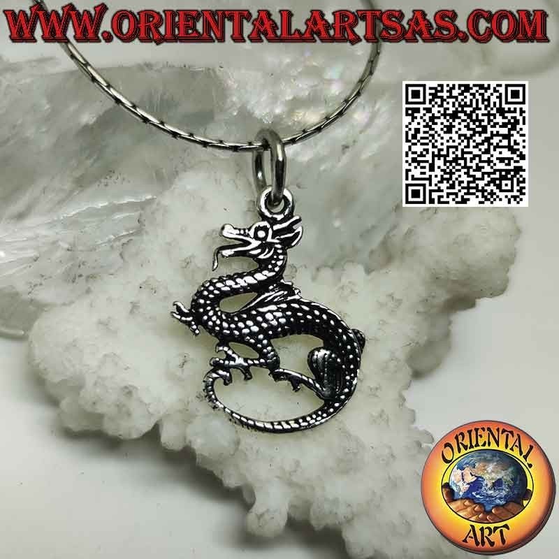 Colgante de plata, dragón "Coccatrice" con perfil punteado