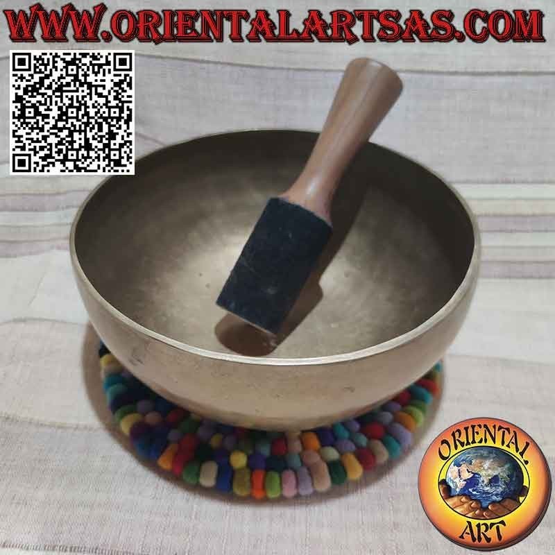 Campana tibetana realizzata a mano da una lega di sette metalli da 23 cm Ø con batacchio