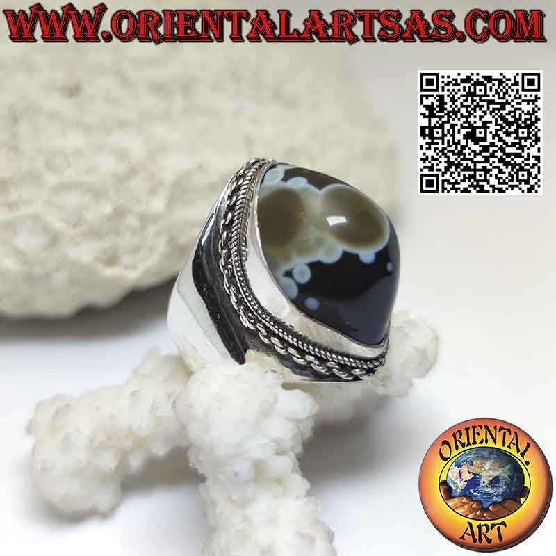 Bague en argent avec agate navette œil de Shiva (troisième œil) et bord de chaîne sur sertissage lisse (h)