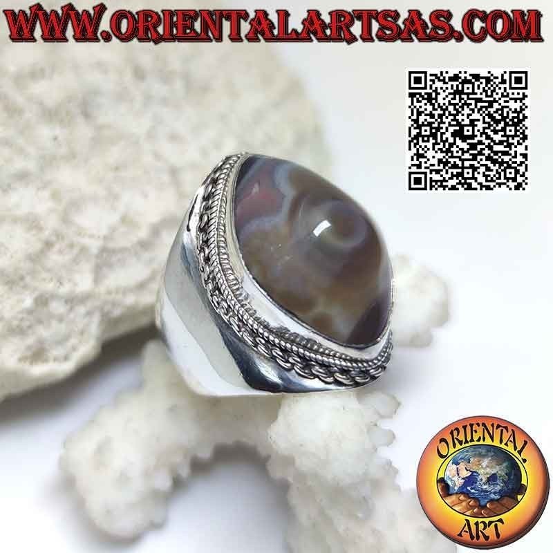 Anello in argento con agata occhio di Shiva (terzo occhio) a navetta e bordo a catena su montatura liscia (i)