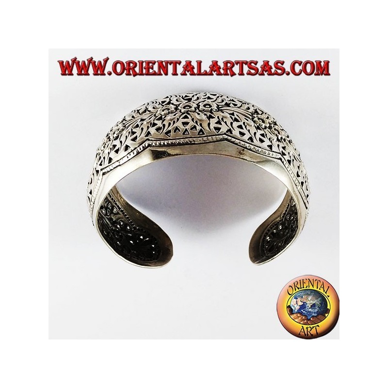 Plata pulsera rígida cincelado a mano