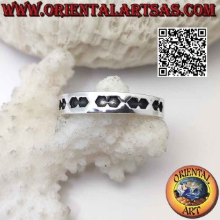 Anillo banda de plata trabajado con formas hexagonales en bajorrelieve