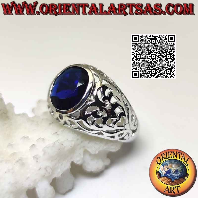 Bague en argent avec saphir synthétique ovale à facettes et décoration baroque romantique ajourée