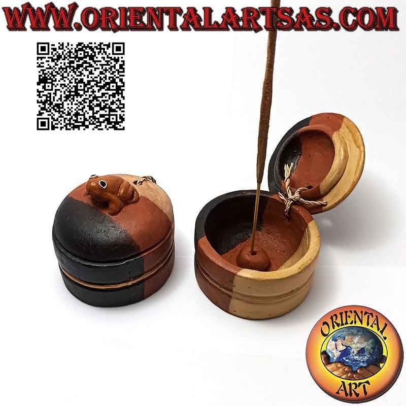 Round box incense burner with frog in handmade terracotta