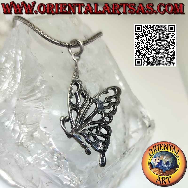 Pendant in silver butterfly with large wings in profile