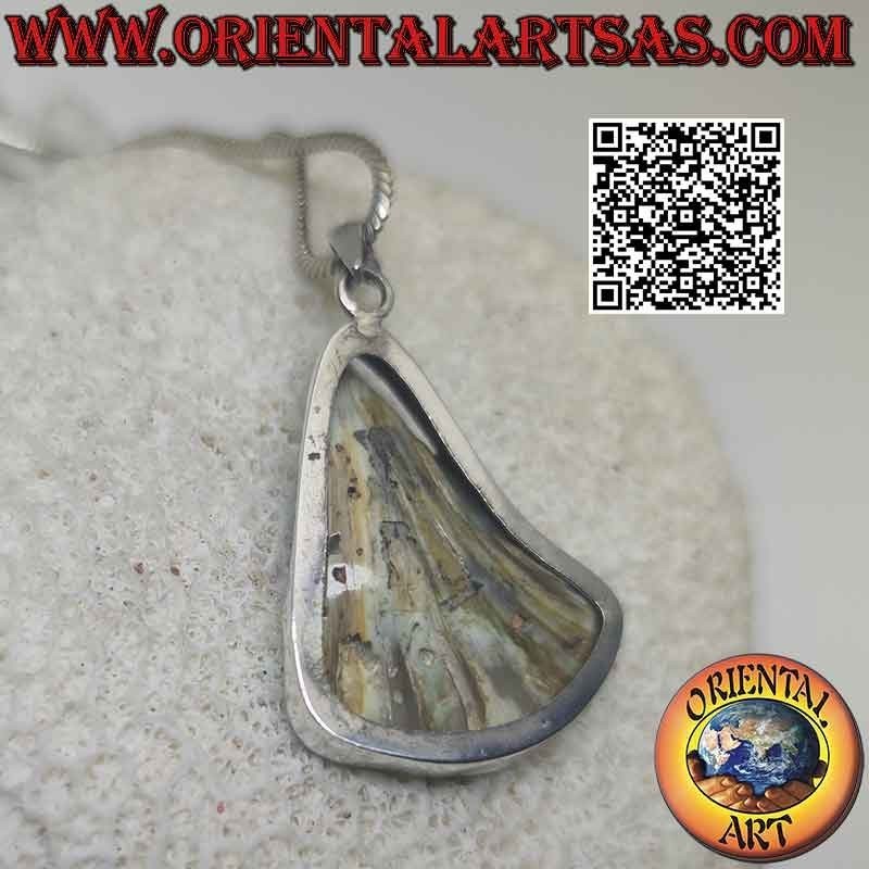 Pendentif en argent avec coquille de paua de forme irrégulière (ormeau) avec fil de bord lisse (d)
