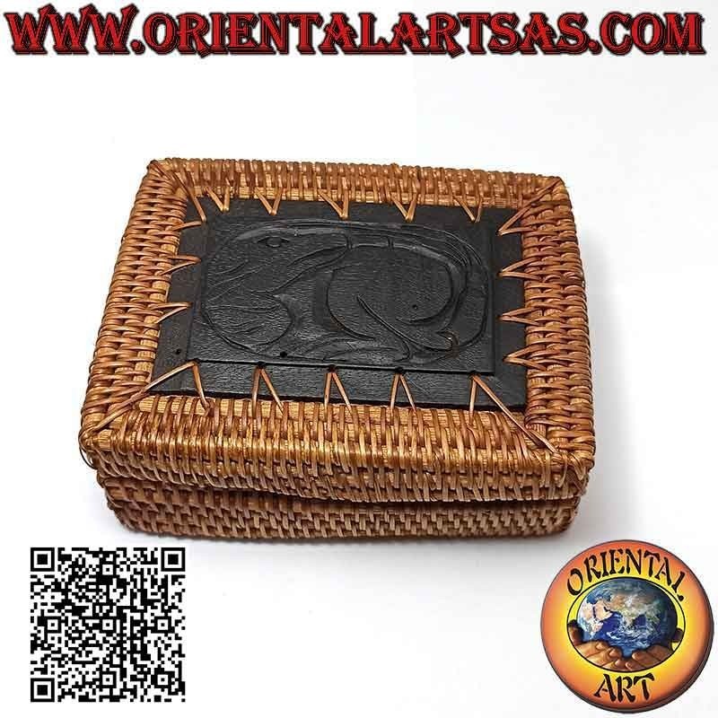 Rectangular jewelery box with engraved decoration in mahogany and wicker (13 x 10)