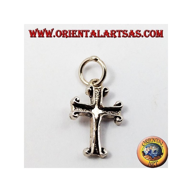 Pendentif argent, petite croix sculptée