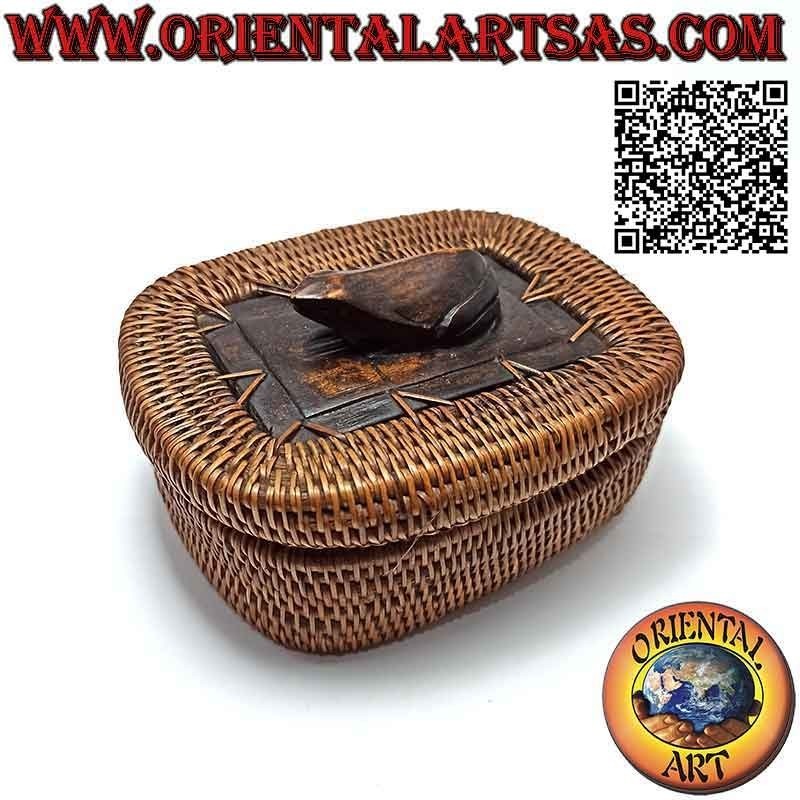 Rounded rectangular jewelry box with carved sculpture in mahogany and wicker (15 x 12)