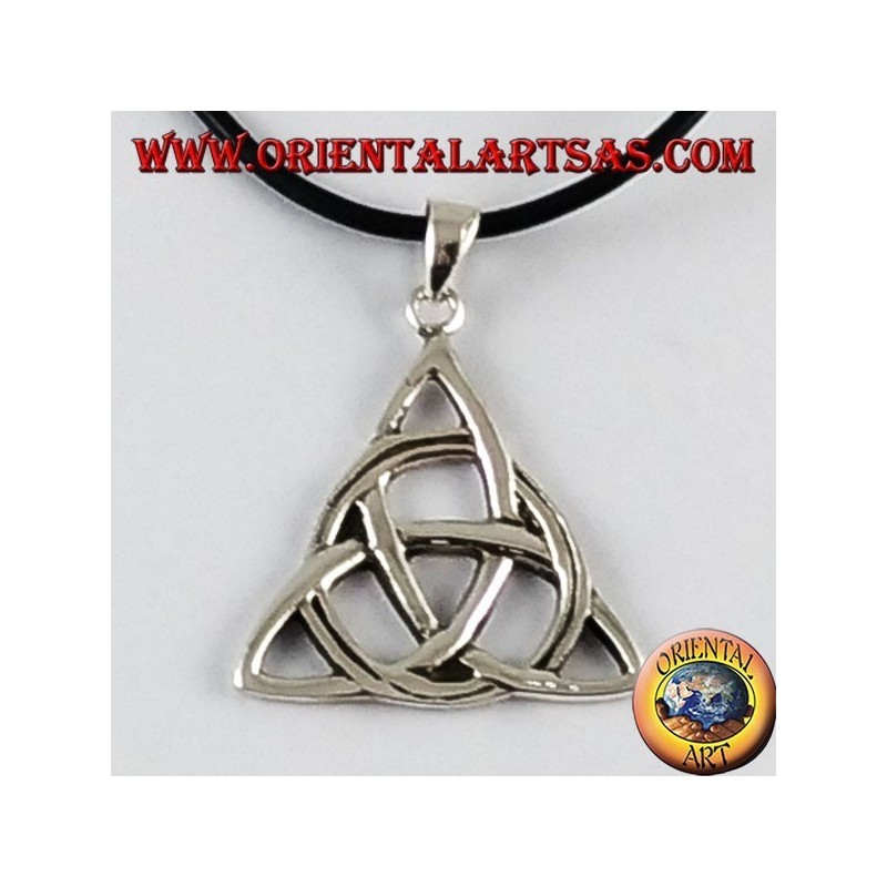 Silver Pendant Medium tyrone Celtic knot
