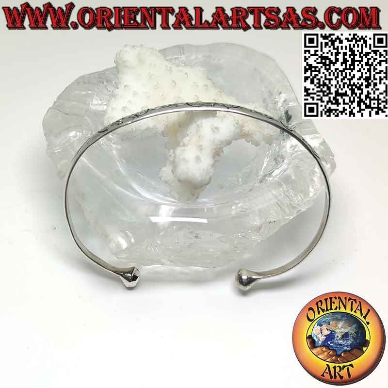 Pulsera rígida en plata 925‰ con decoración maorí simétrica grabada y bola terminal