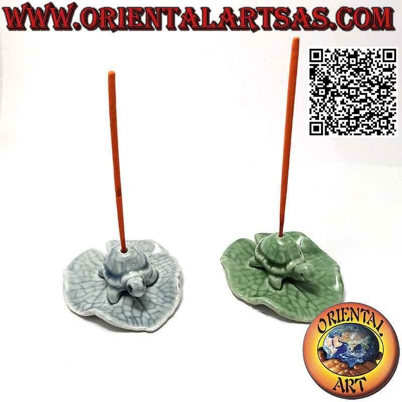 "Turtle" incense burner in the painted ceramic leaf