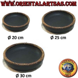 Cuenco redondo Lombok en madera de caoba con borde de mimbre tejido