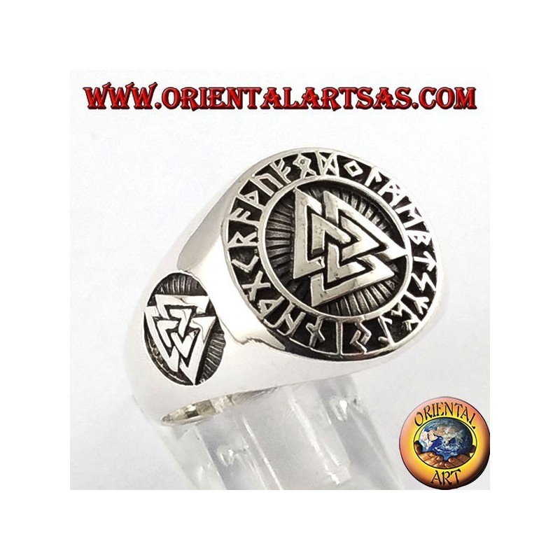 Anello d'argento, Nodo di Odino con rune  celtiche