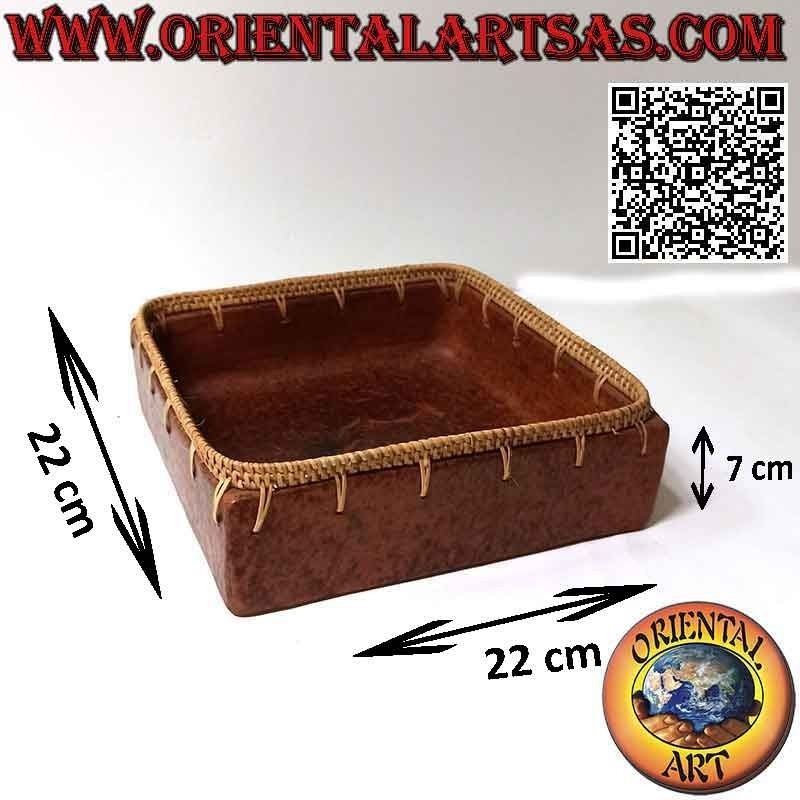 Svuotatasche quadrato di Lombok in terracotta e bordo alto con midollino  da 22 cm