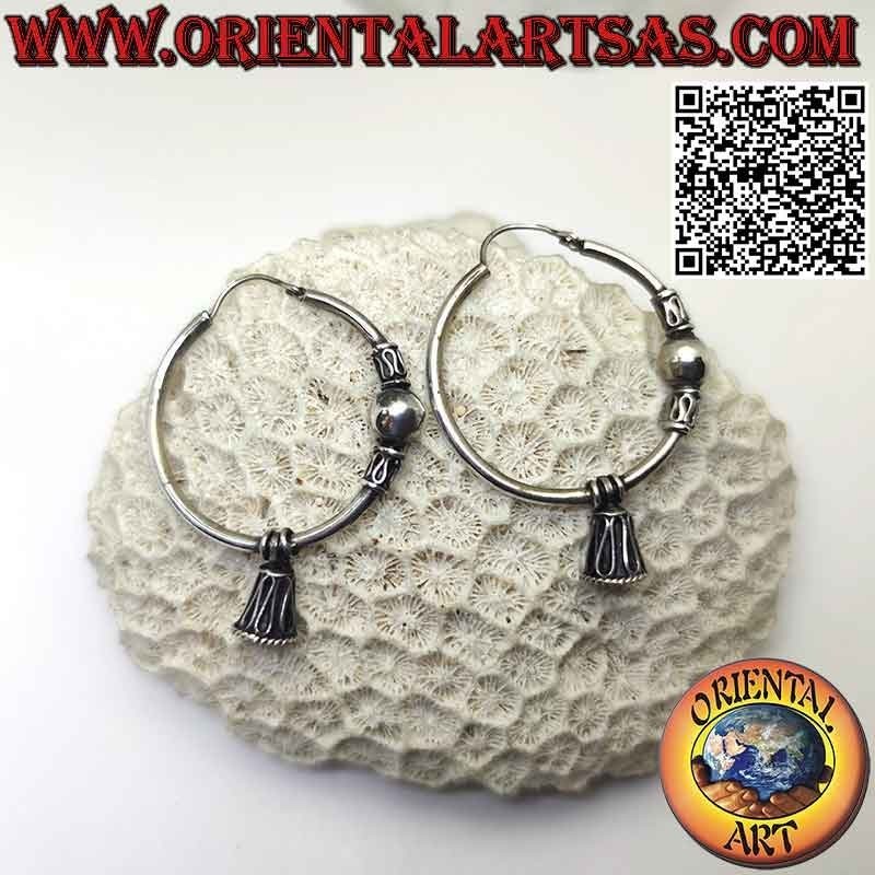 Boucle d'oreille en argent, boule travaillée en cercle entre entrelacs et serpentin et grelot esthétique, 32 mm