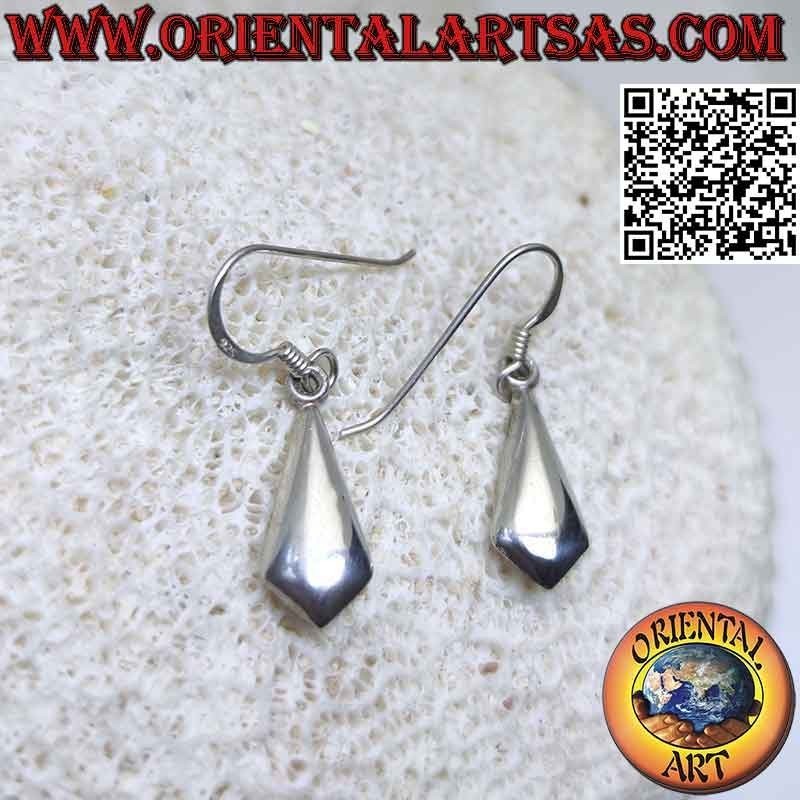Boucles d'oreilles à levier en argent avec goutte pointue arrondie lisse