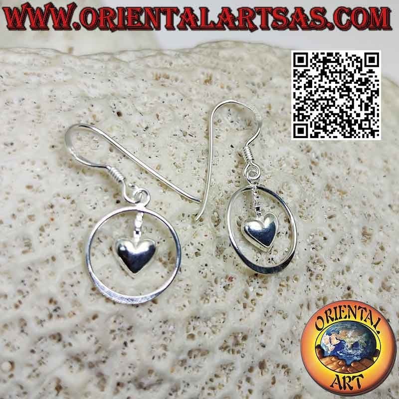 Pendientes de plata con cierre de corazón liso redondeado en el círculo