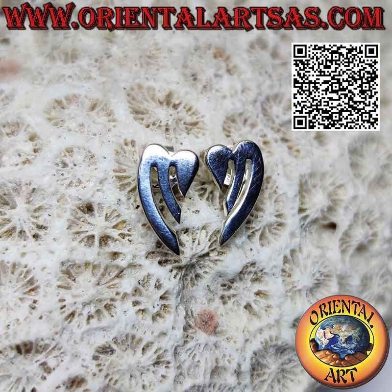 Boucles d'oreilles en argent lobe de coeur lisse avec pointe allongée et paire de lignes ajourées