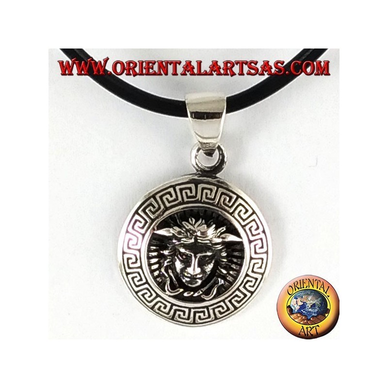 Pendentif argent, méduse