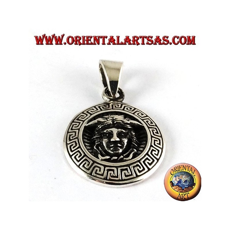 Colgante de plata, la medusa
