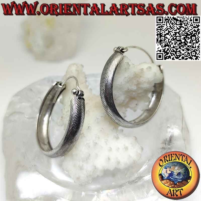 Silver earrings, 6 x 32 mm flat rounded knurled circles (classic)