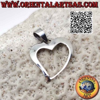 Colgante de plata, contorno de un corazón liso asimétrico (c)