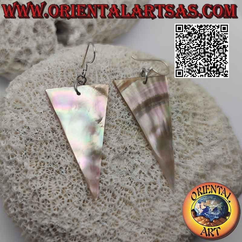Orecchini in argento a monachella con triangolo isoscele rovesciato di madreperla rosé