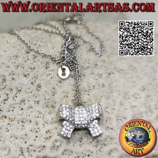 Colgante lazo de plata tachonado de circonitas completo con cadena de 45 cm
