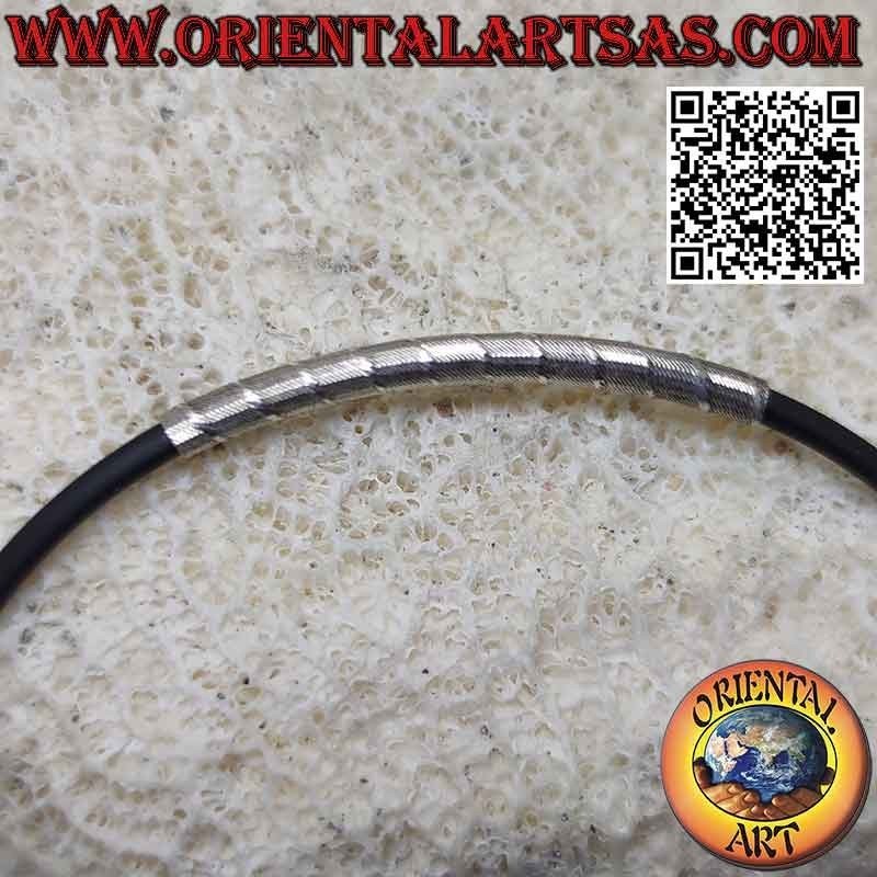 Pulsera de hilo de caucho con inserto central y cierre de plata 925 ‰